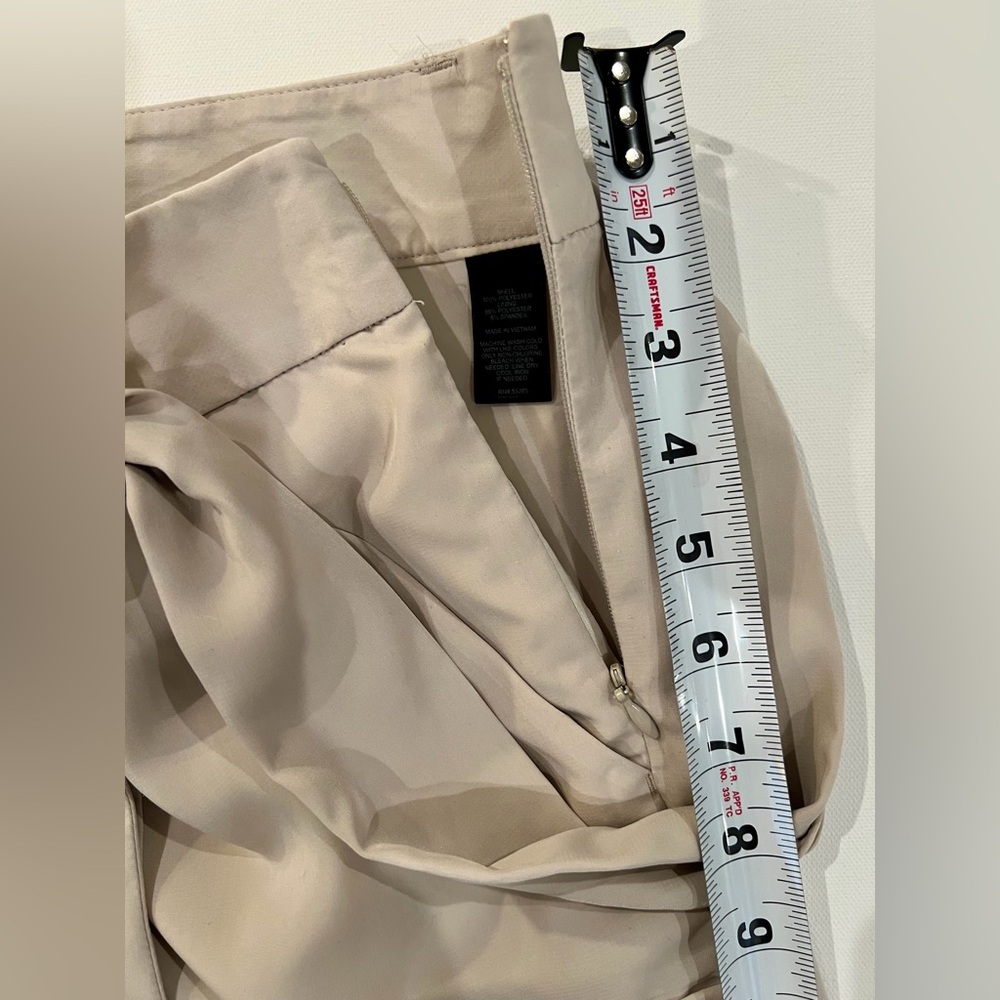 Express Obi Belt Cream Khaki Shorts Tailored Sash Cuffed Size 6 - Picture 6 of 9